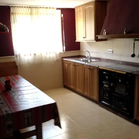 Chalet Avinguda Rafael Llao 安波拉